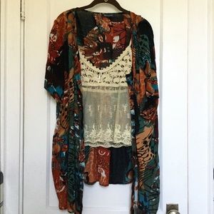 SHEER AND LACE FESTIVAL TOP